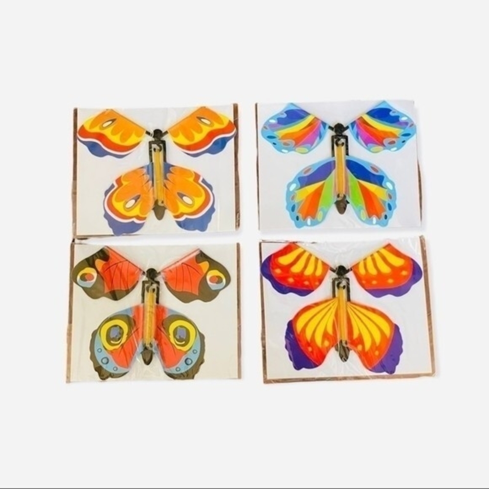 Lot 8 Magic Flying Butterfly Surprise Toys Wind-Up Card Inserts Prank Gift NIP